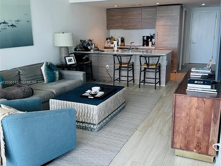 45 SW 9th St #1103 — Photo 6