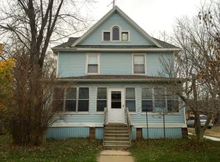 400 La Valle St, Reedsburg, WI 53959