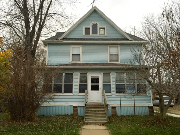 400 La Valle St, Reedsburg, WI 53959