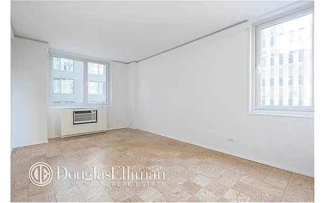 Rented by Douglas Elliman | media 16