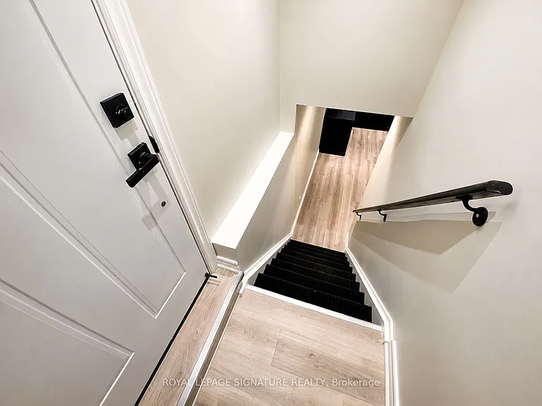 75 Rockwood Cres #BASEMENT — Photo 3