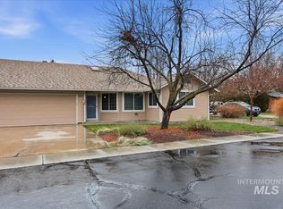 880 N Bell Ln, Boise, ID 83703