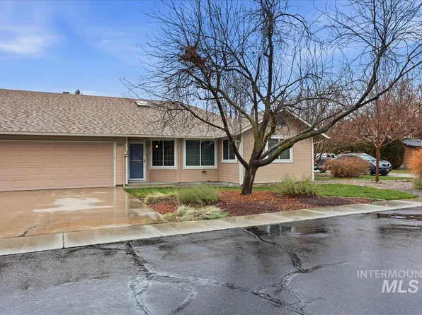 880 N Bell Ln, Boise, ID 83703