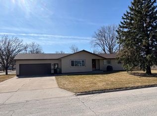 1724 H Ave, Nevada, IA 50201