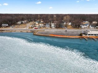 8302 Dixie Hwy, Fair Haven, MI 48023