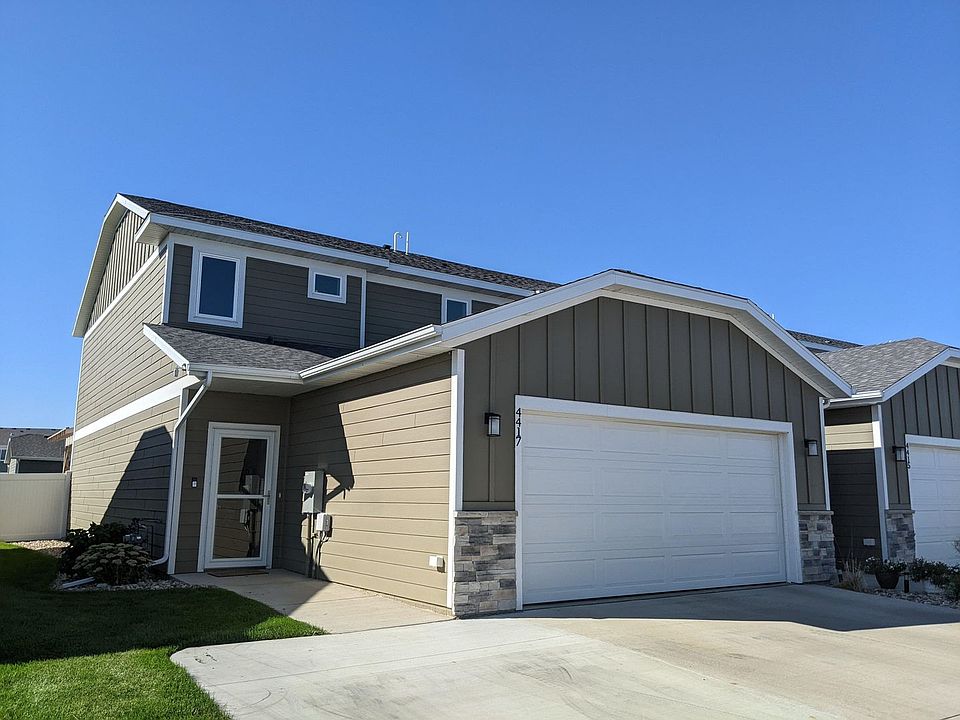 1st image of 4417 E Leubecher Pl