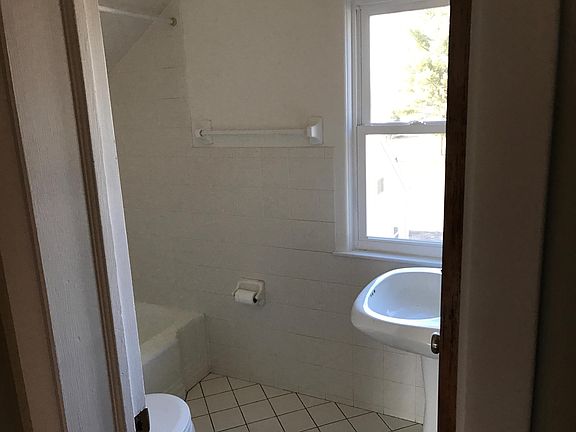 Upstair bathroom