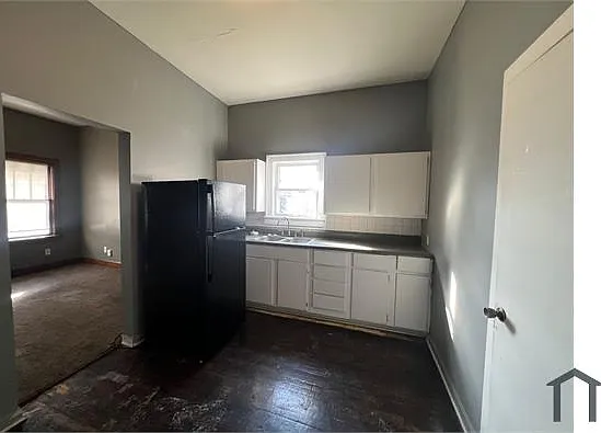 847 Jason Ave #1 — Photo 2