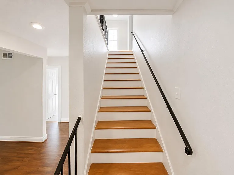 4388 Harvest Ln — Photo 5