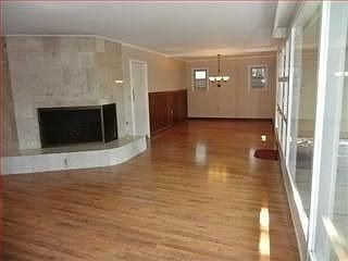 2nd image of 1220 University Ave