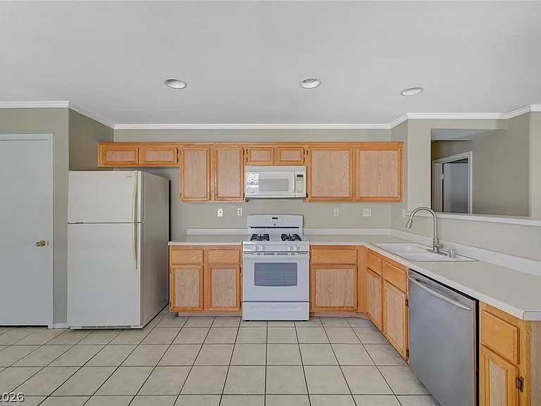 9544 Chanticleer Ct — Photo 6