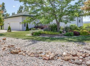 23017 Candlelight Dr, Rapid City, SD 57703