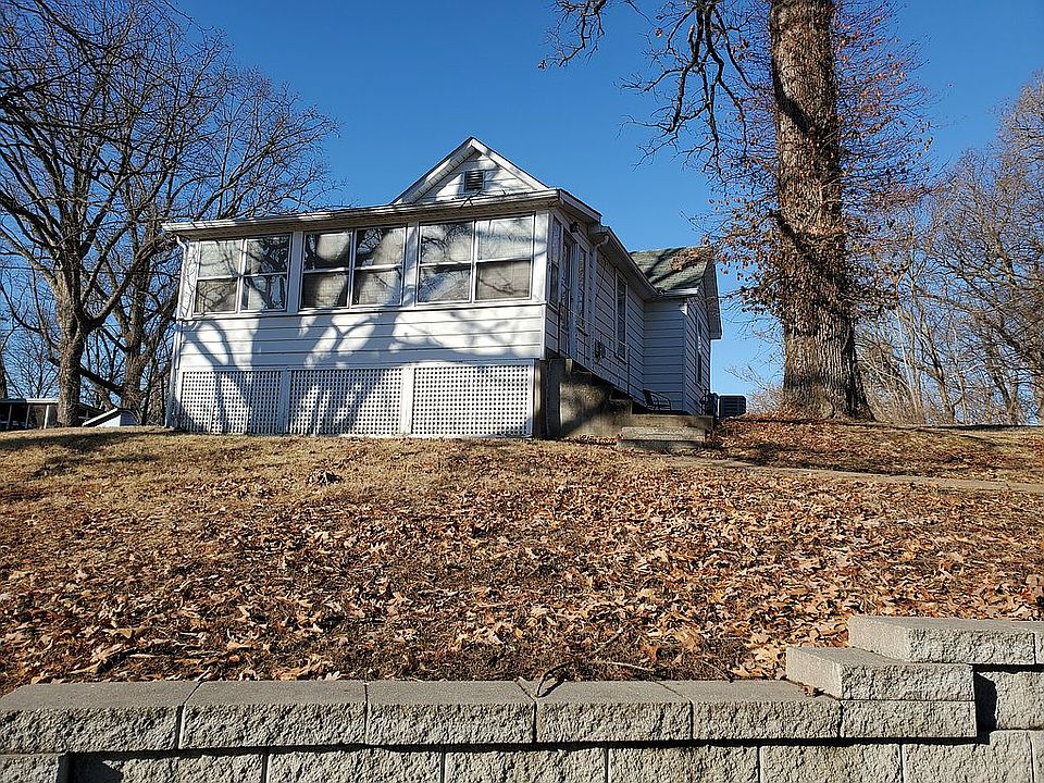 1st image of 138 Jefferson Ave