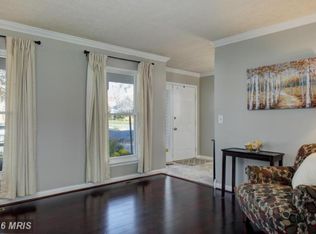 20061 Great Falls Forest Dr, Great Falls, VA 22066
