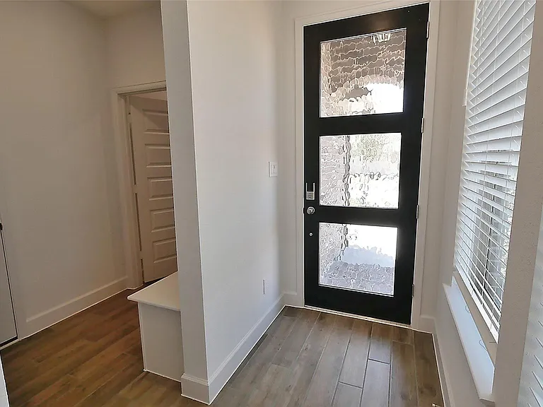 2819 Orange Leaf Dr — Photo 5