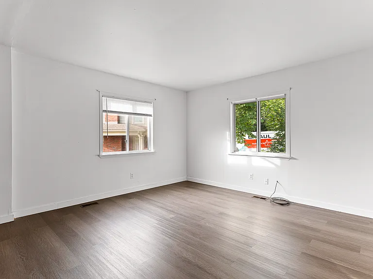 221 N Normal St — Photo 6