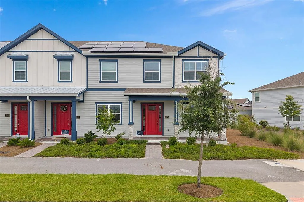 3 bed, 2.5 bath, 1767 sqft, $2,350 — Photo 1