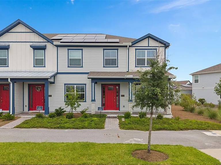 6573 Quest St — Photo 1