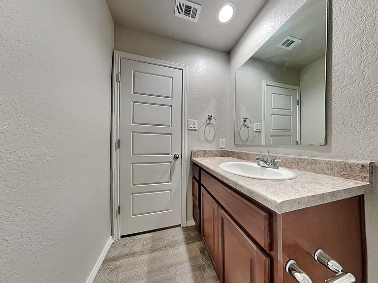 12920 Cicely Ct — Photo 16