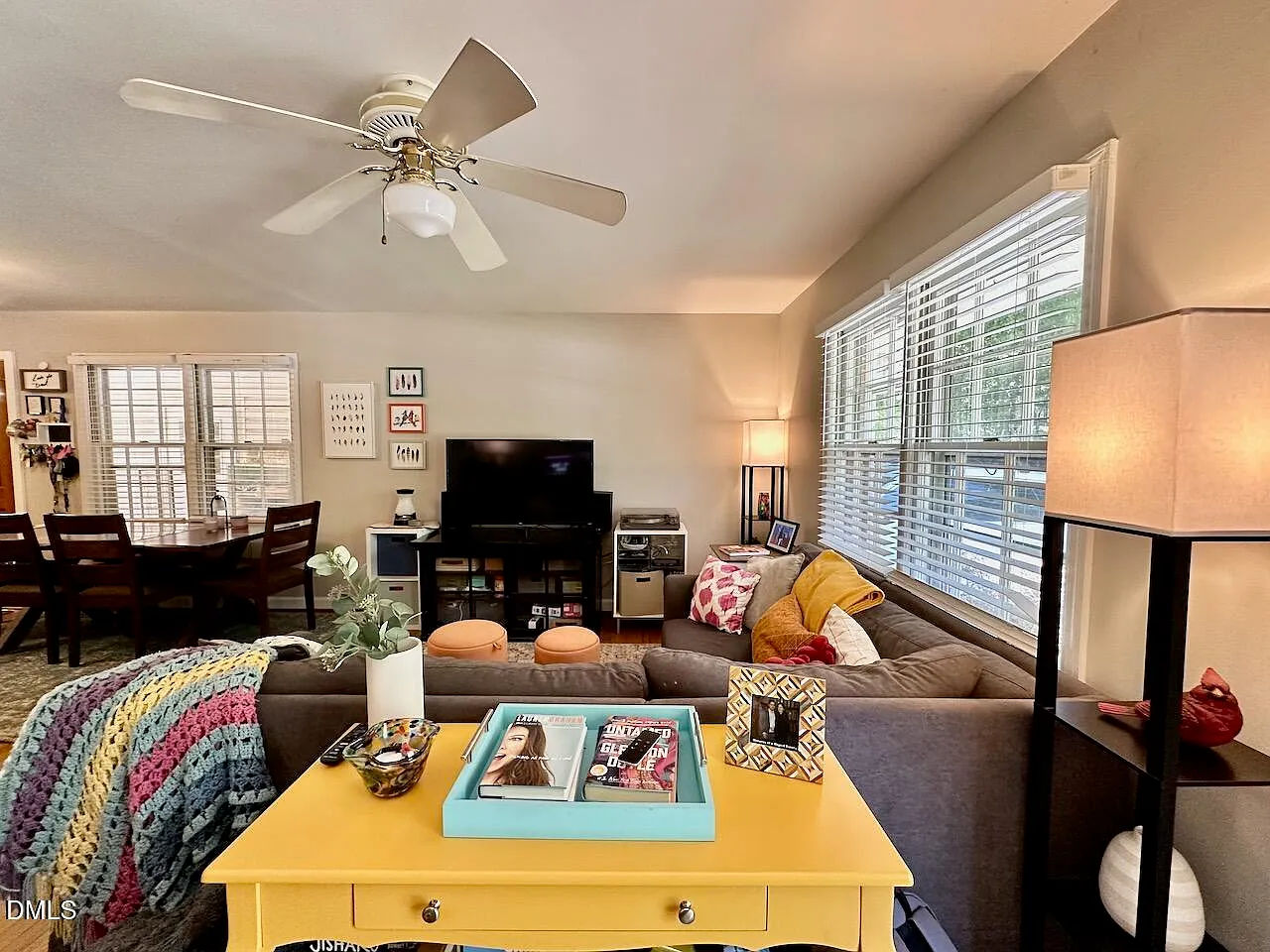 3 bed, 1.5 bath, 1024 sqft, $2,500 — Photo 4