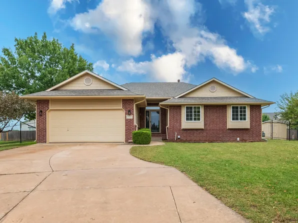 814 Rushwood Ct, Augusta, KS 67010