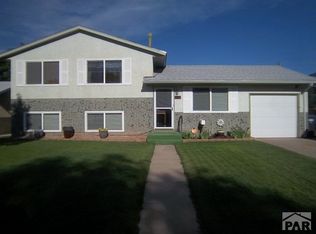 1811 Midlothian Rd, Pueblo, CO 81001