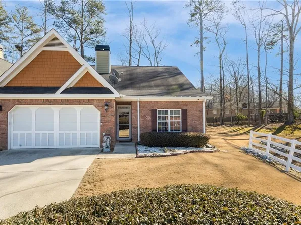 2635 Rosehill Cir, Lithia Springs, GA 30122