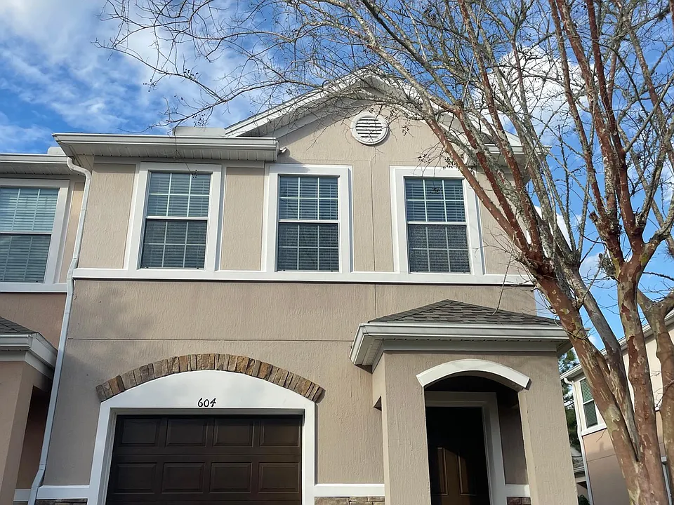 604 Crystal Way