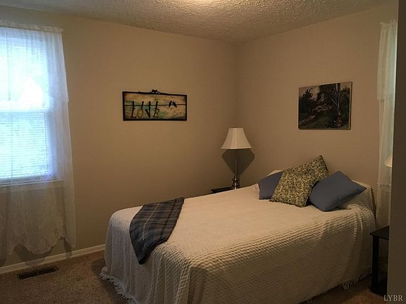 2nd image of 4876 Colonial Hwy