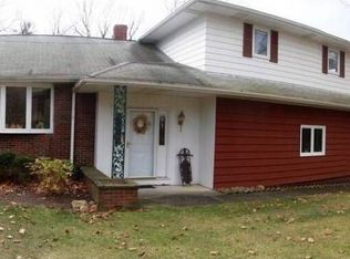 8056 Monterey Ave, Kirtland, OH