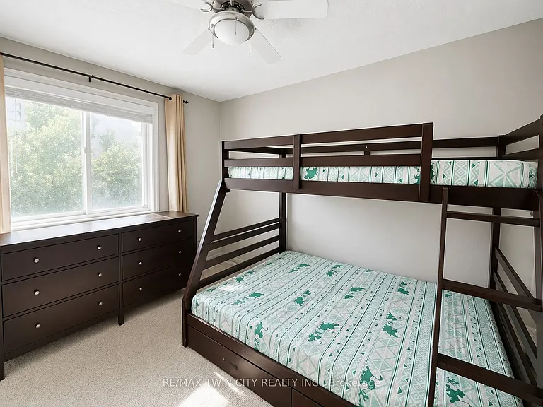 72 Newcastle Dr — Photo 23