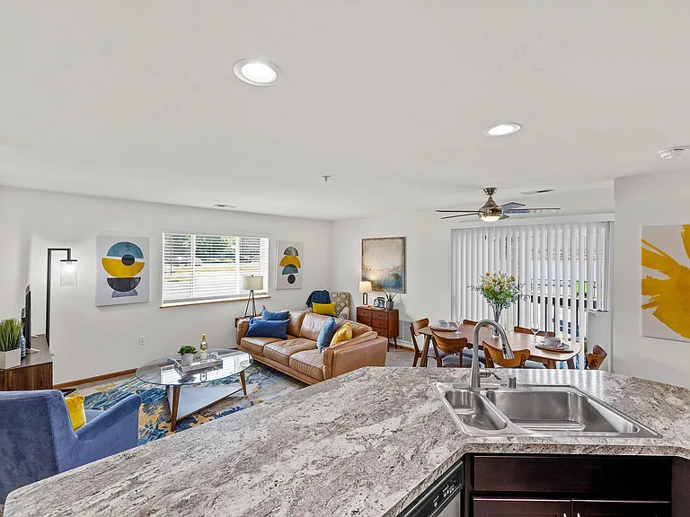 Saddlebrook Apartments Kitchen