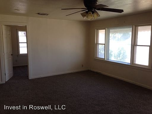 5th image of 2301 N Garden Ave