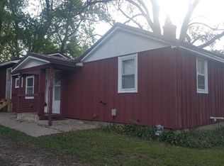 3554 E Shaulis Rd, Waterloo, IA 50702