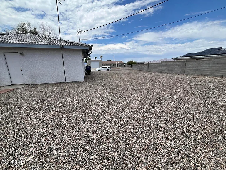 1512 Avalon Ave — Photo 5