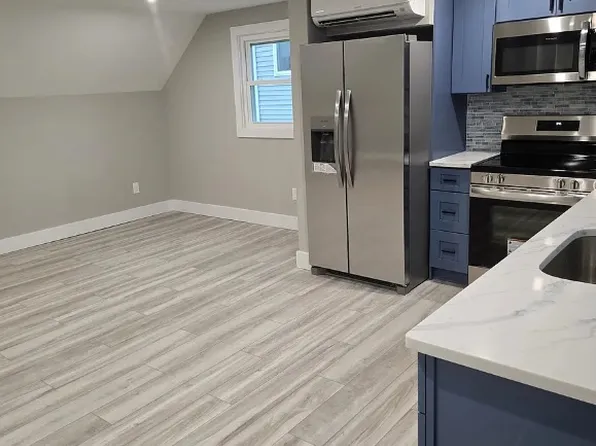 601 N Surrey Ave #B, Ventnor City, NJ 08406