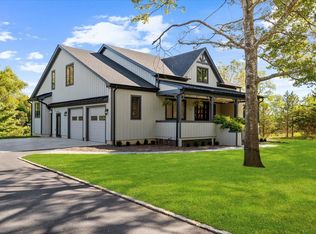 17 Moriches Ave, East Moriches, NY