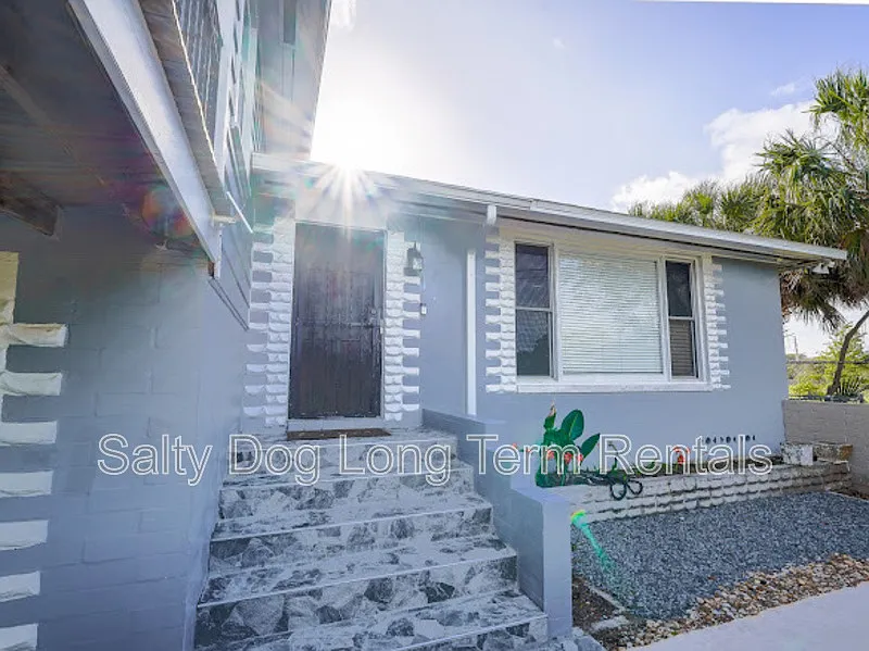 3 bed, 3.0 bath, 1812 sqft, $2,800 — Photo 4