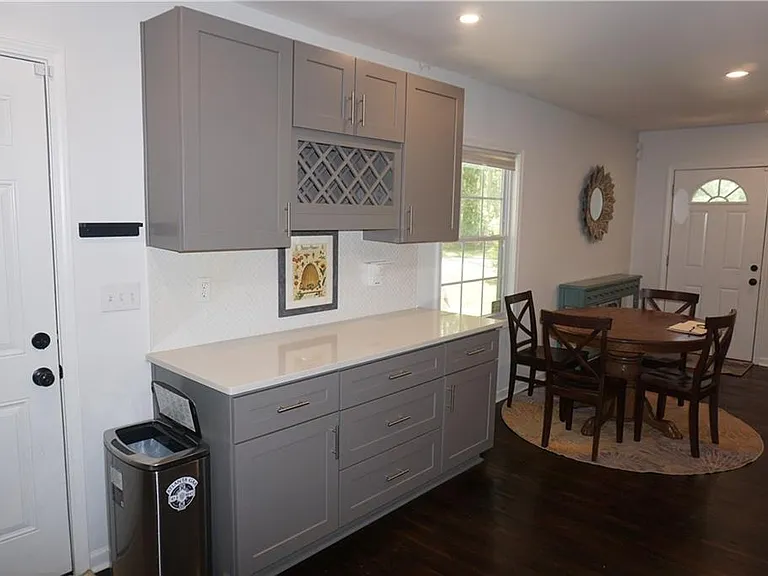 2163 Lilac Ln — Photo 9