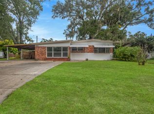 2002 E Crenshaw St, Tampa, FL 33610