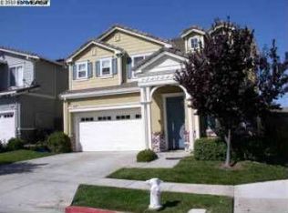 1000 White Birch Dr, Hercules, CA 94547