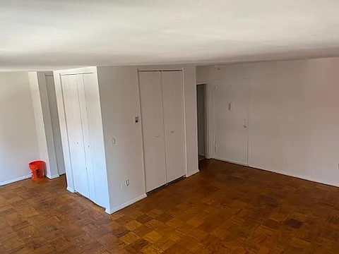 420 Shore Rd #3B — Photo 9