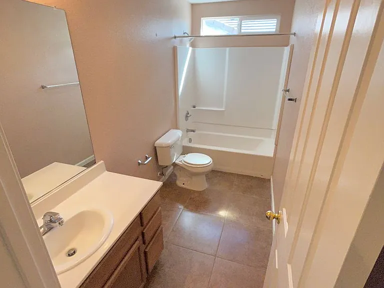 6001 Jefjen Way — Photo 26