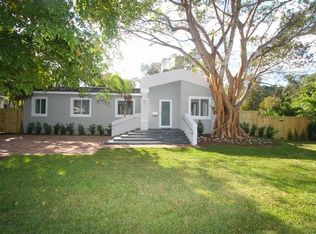 4160 Woodridge Rd, Miami, FL 33133