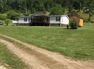 1362 River Rd, Walton, WV 25286