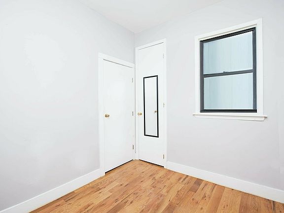 5th image of 224 W 116th St #W4