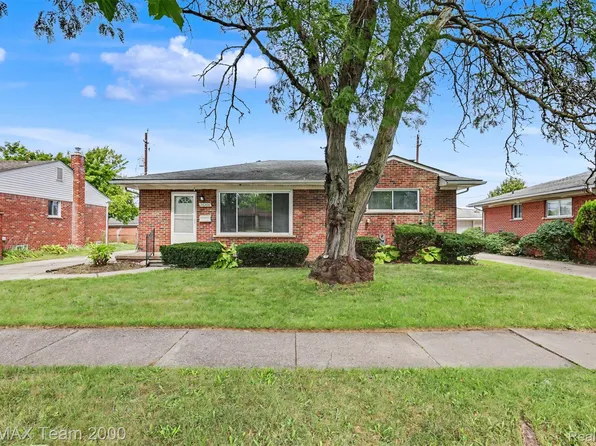 26366 Ann Arbor Trl, Dearborn Heights, MI 48127