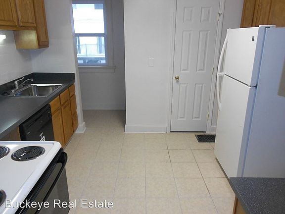 2nd image of 156 W Patterson Ave