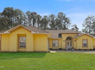 1813 Fairway Dr, Gautier, MS 39553