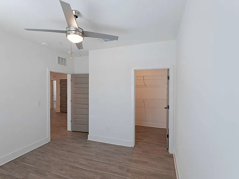 The Parian Luxury Apartments — Photo 127